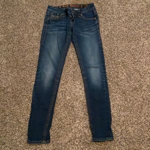Rock Revival. Size 26x32. Med wash, skinny jeans.